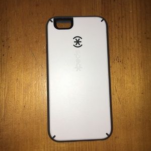White iPhone 6/6s speck case